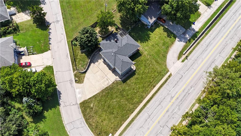 5902 Noland Road Property Photo 38