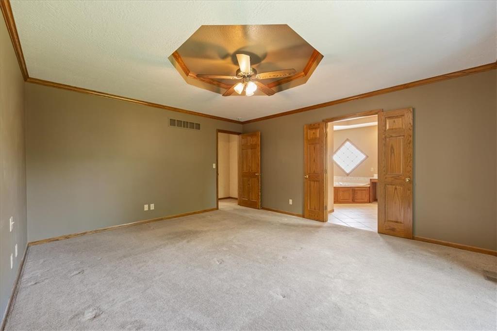 413 N Park Drive Property Photo 16