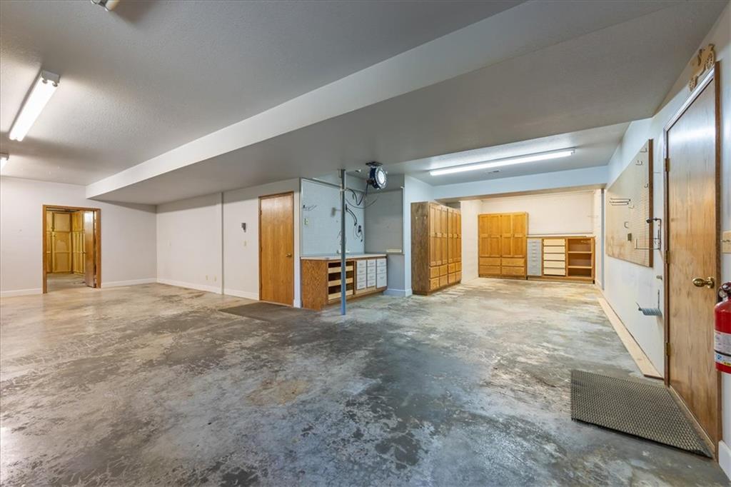 413 N Park Drive Property Photo 27