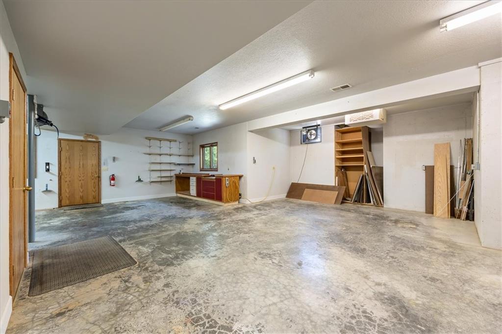 413 N Park Drive Property Photo 29