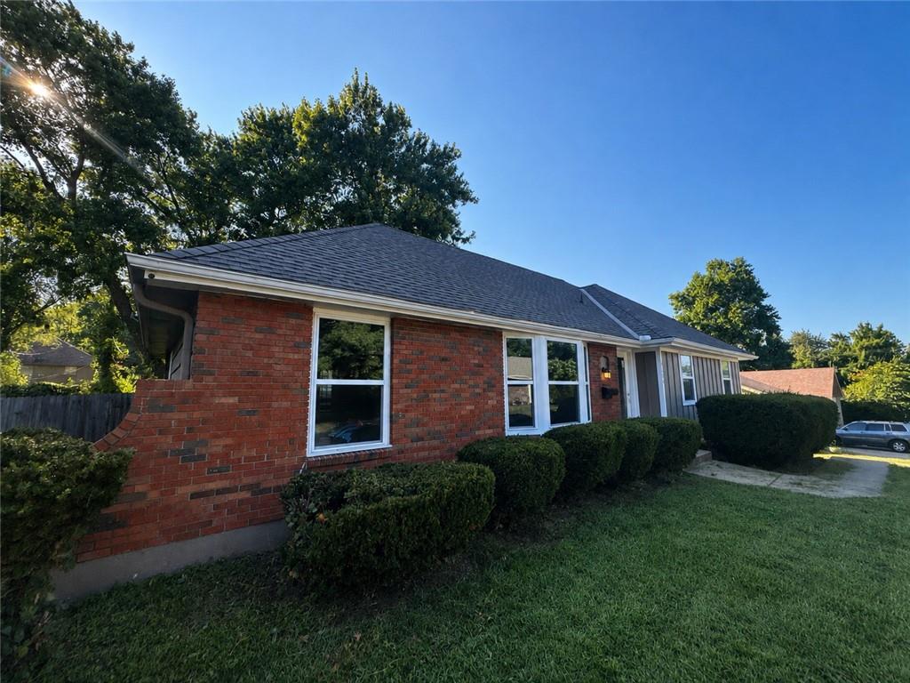 7504 Overton Avenue Property Photo 3