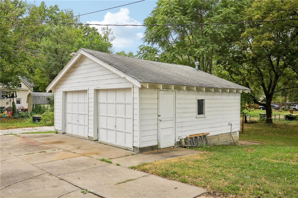 748 S Poplar Street Property Photo 1