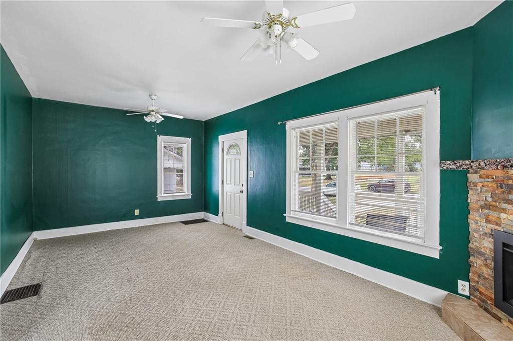 748 S Poplar Street Property Photo 17