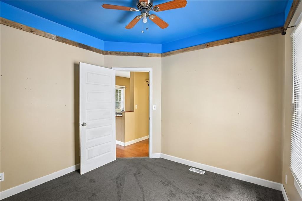 748 S Poplar Street Property Photo 28