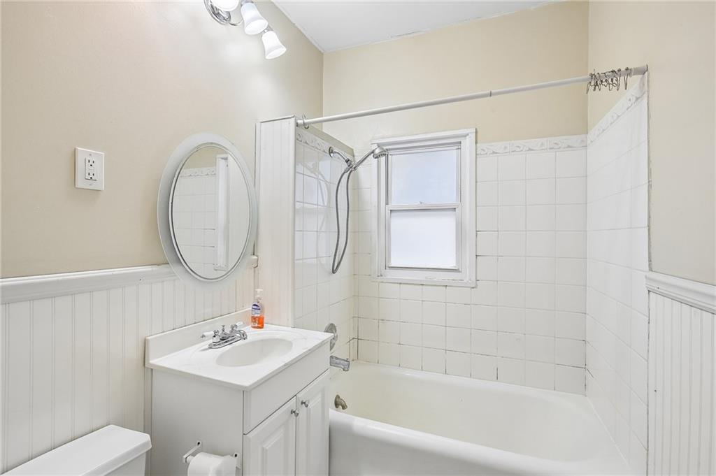 748 S Poplar Street Property Photo 29