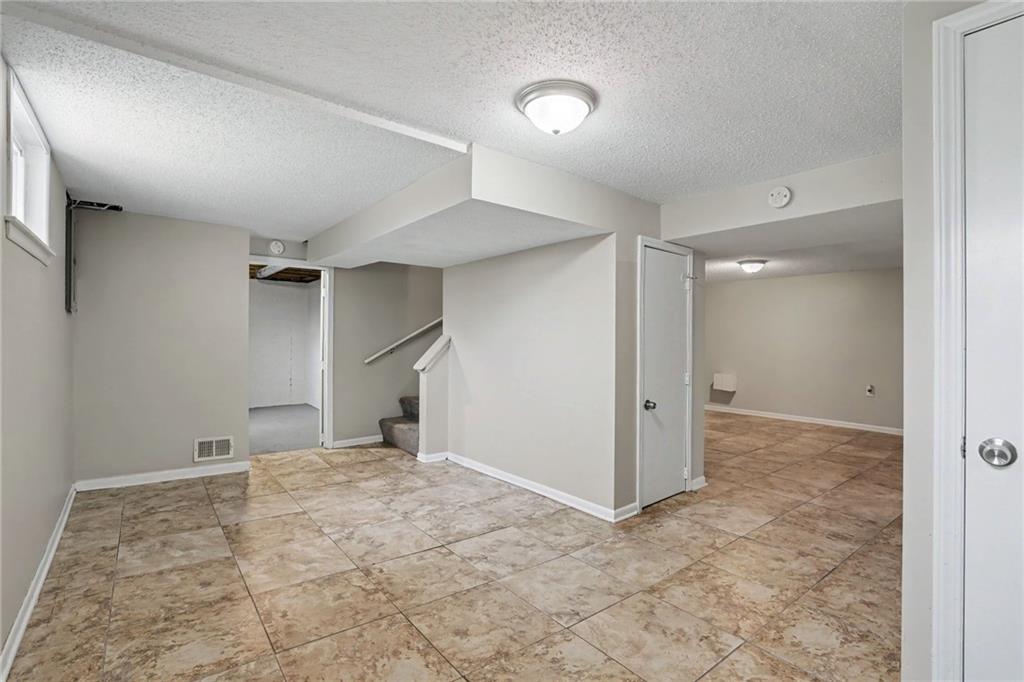 3608 N Euclid Avenue Property Photo 3