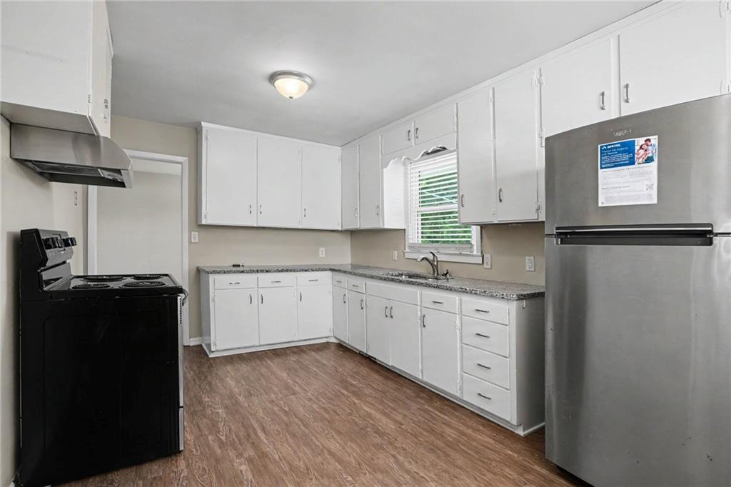 3608 N Euclid Avenue Property Photo 5