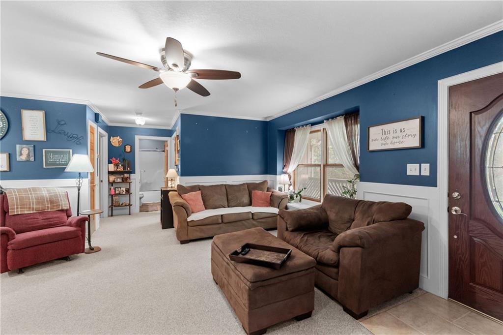 903 N Chestnut Street Property Photo 4