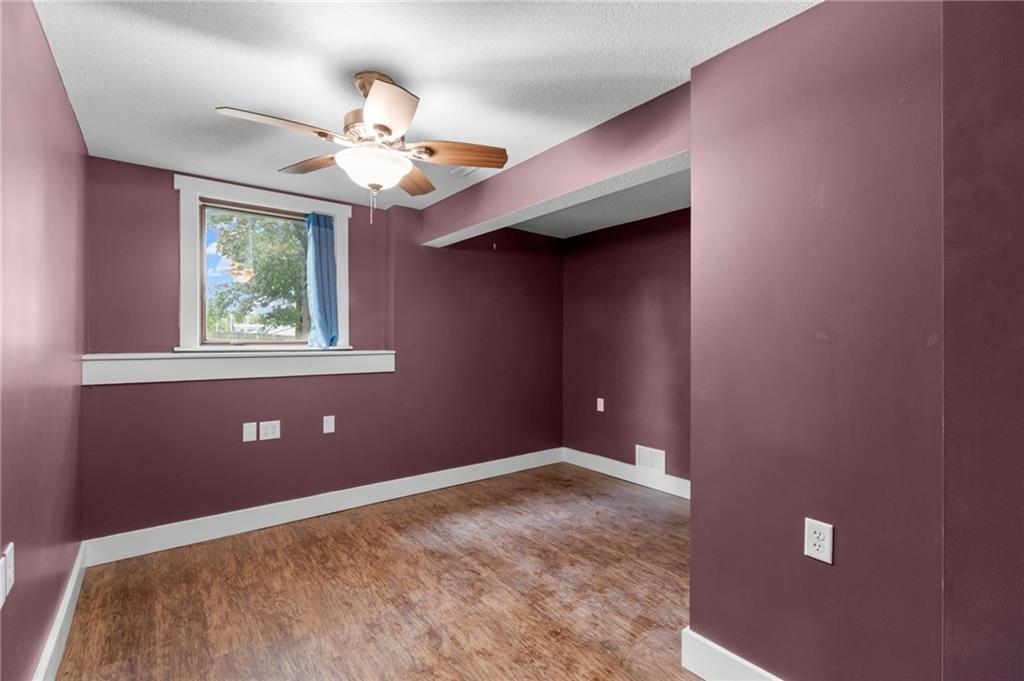 903 N Chestnut Street Property Photo 27