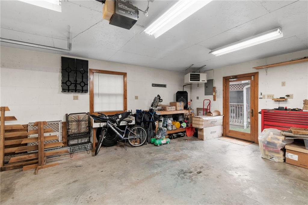 903 N Chestnut Street Property Photo 31