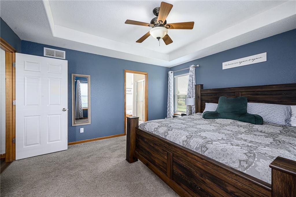 10037 Greenview Drive Property Photo 11