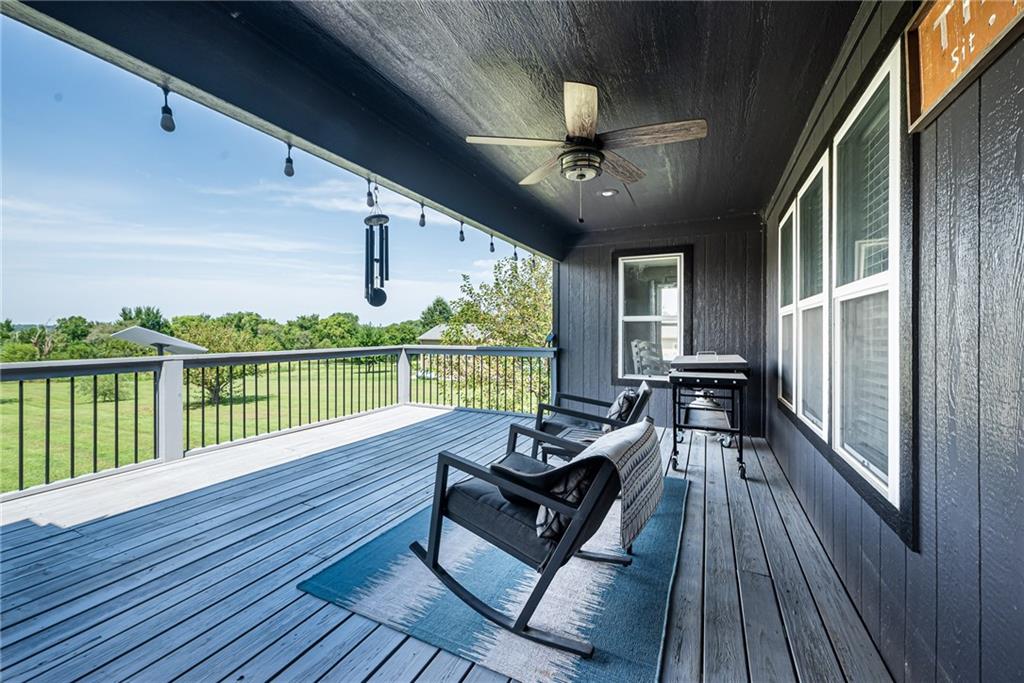 10037 Greenview Drive Property Photo 22