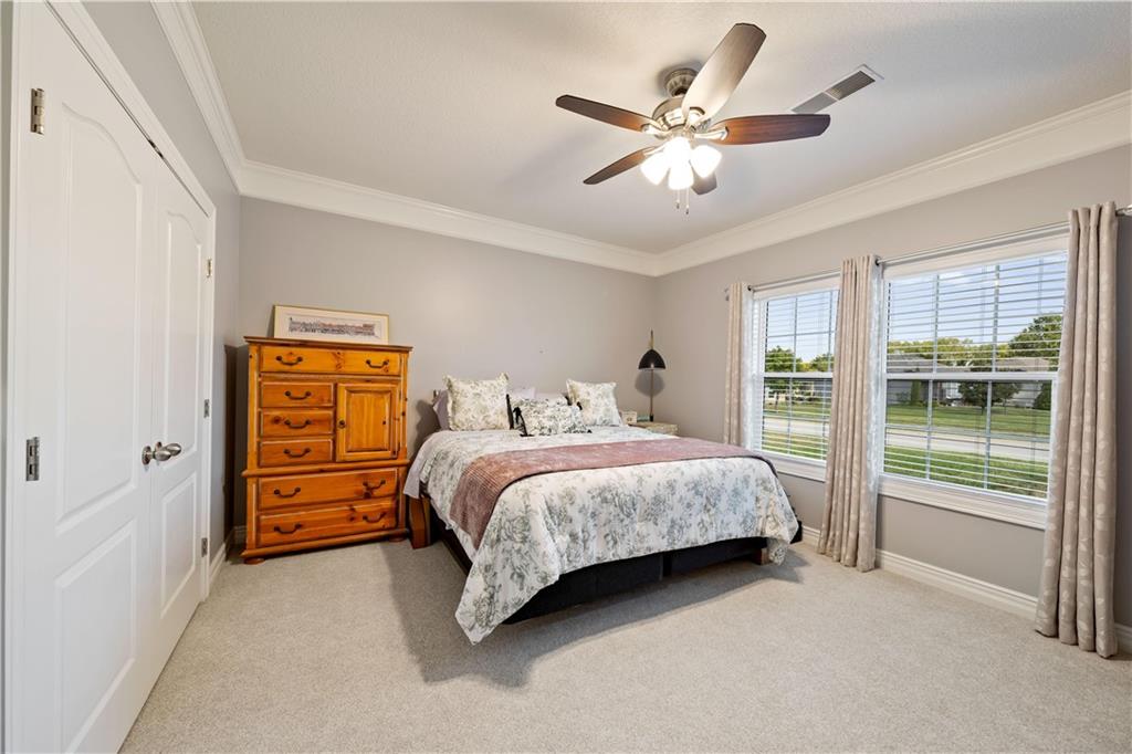 2709 Ne Sonora Valley Drive Property Photo 11