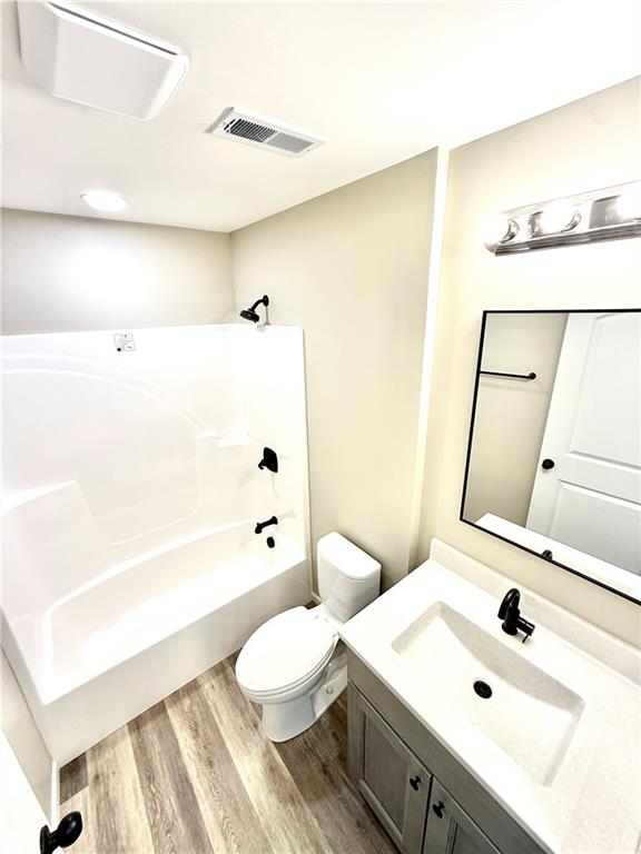 1826 Clay Street Property Photo 12