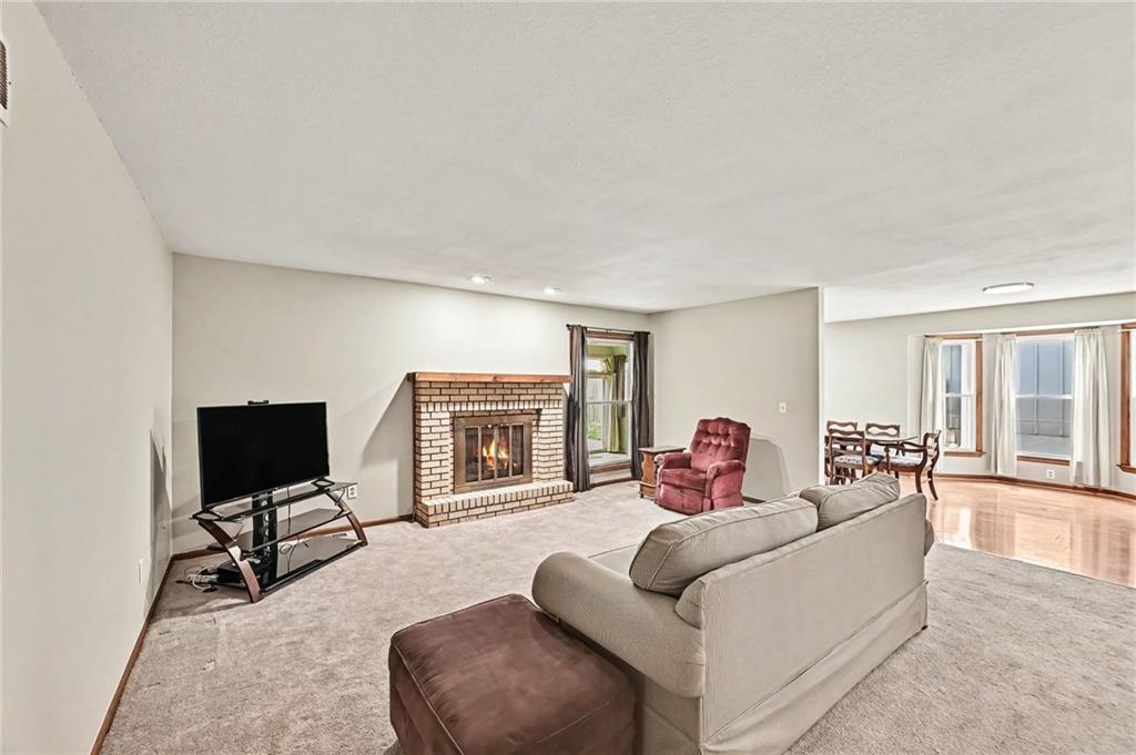 521 Karapat Drive Property Photo 6