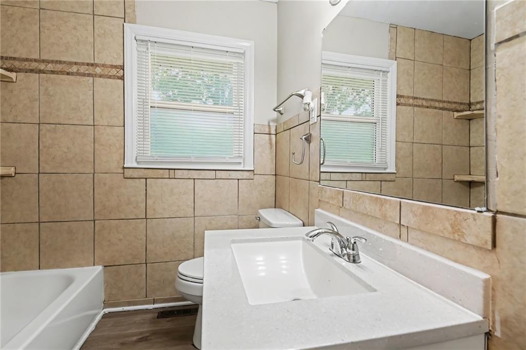 3507 S Osage Street Property Photo 15
