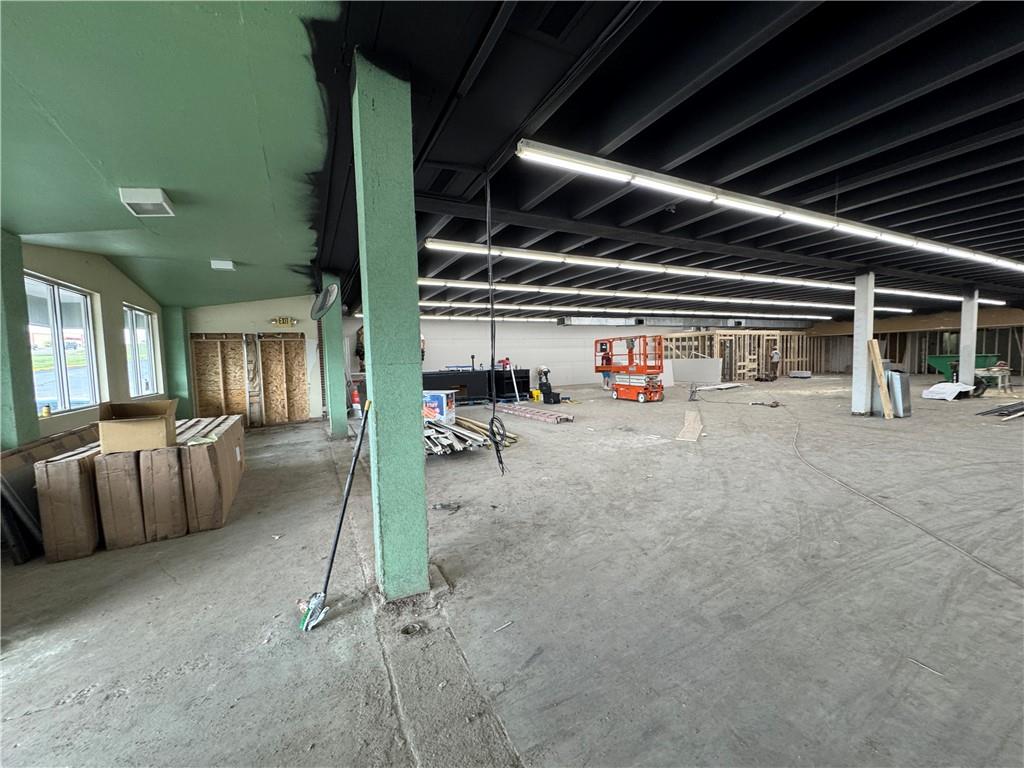 3225 N Belt Highway Property Photo 5
