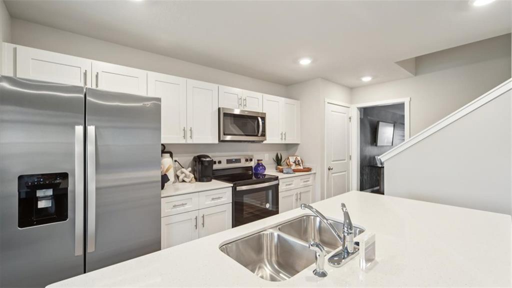 312 Ne 194th Court Property Photo 4