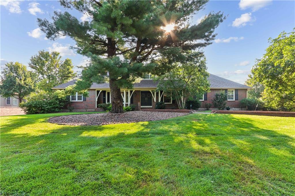 11848 W 144th Place Property Photo 2