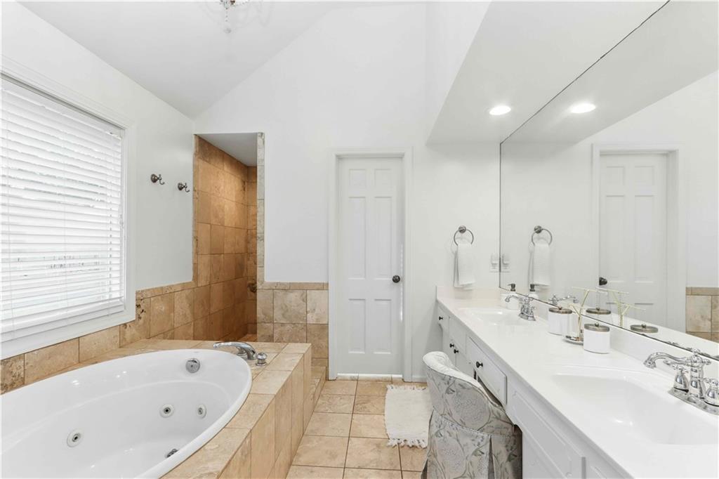 11848 W 144th Place Property Photo 18