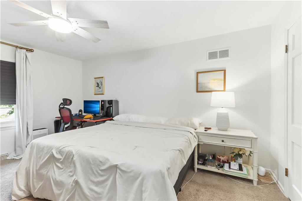 11848 W 144th Place Property Photo 27