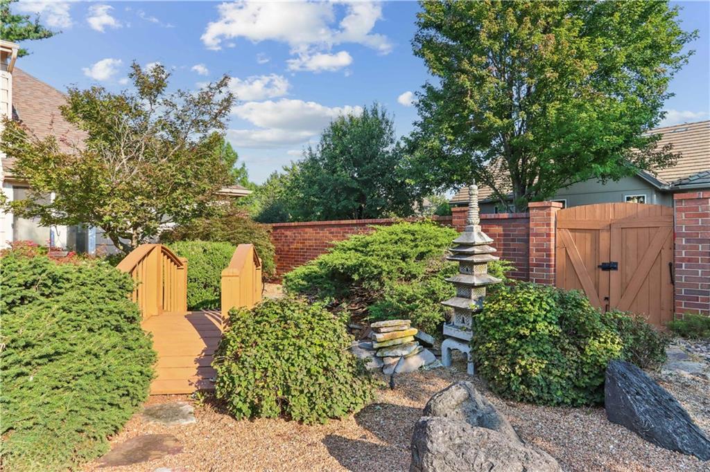 11848 W 144th Place Property Photo 34