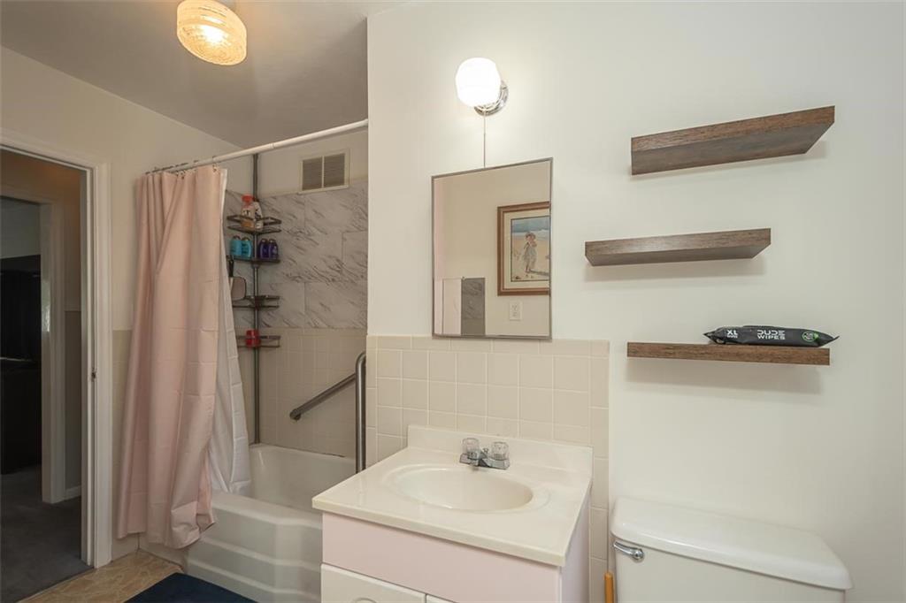 916 S Maple Street Property Photo 14