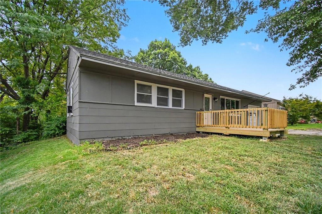 2409 Linden Drive Property Photo 3