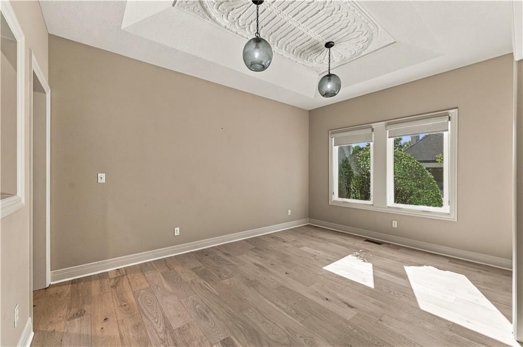14325 Manor Court Property Photo 8