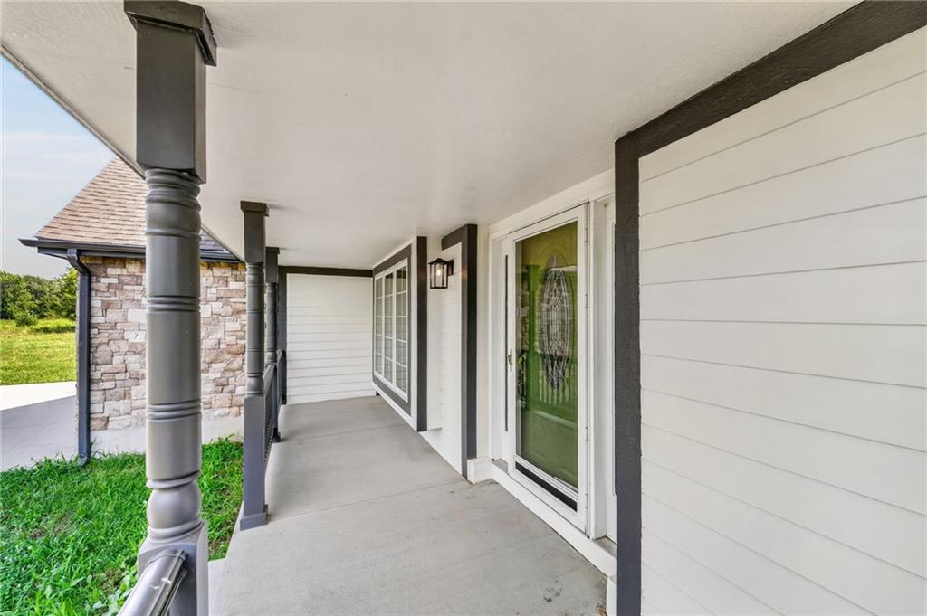 1910 600th Road Property Photo 10