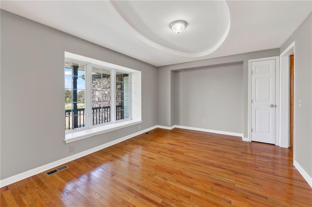 1910 600th Road Property Photo 13