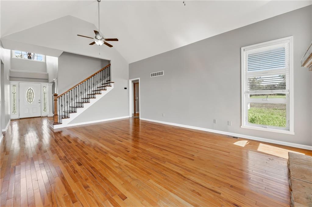 1910 600th Road Property Photo 16