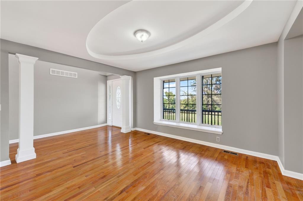 1910 600th Road Property Photo 17