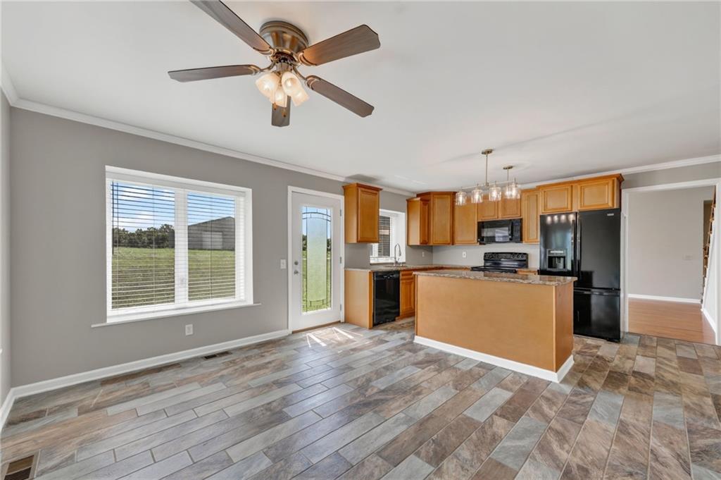 1910 600th Road Property Photo 18