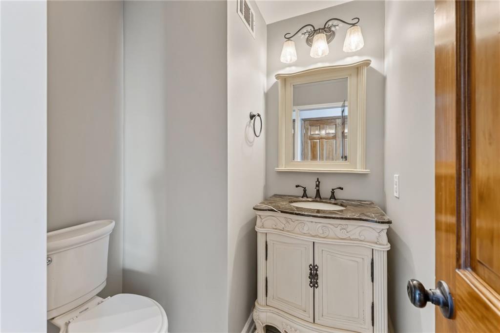 1910 600th Road Property Photo 19
