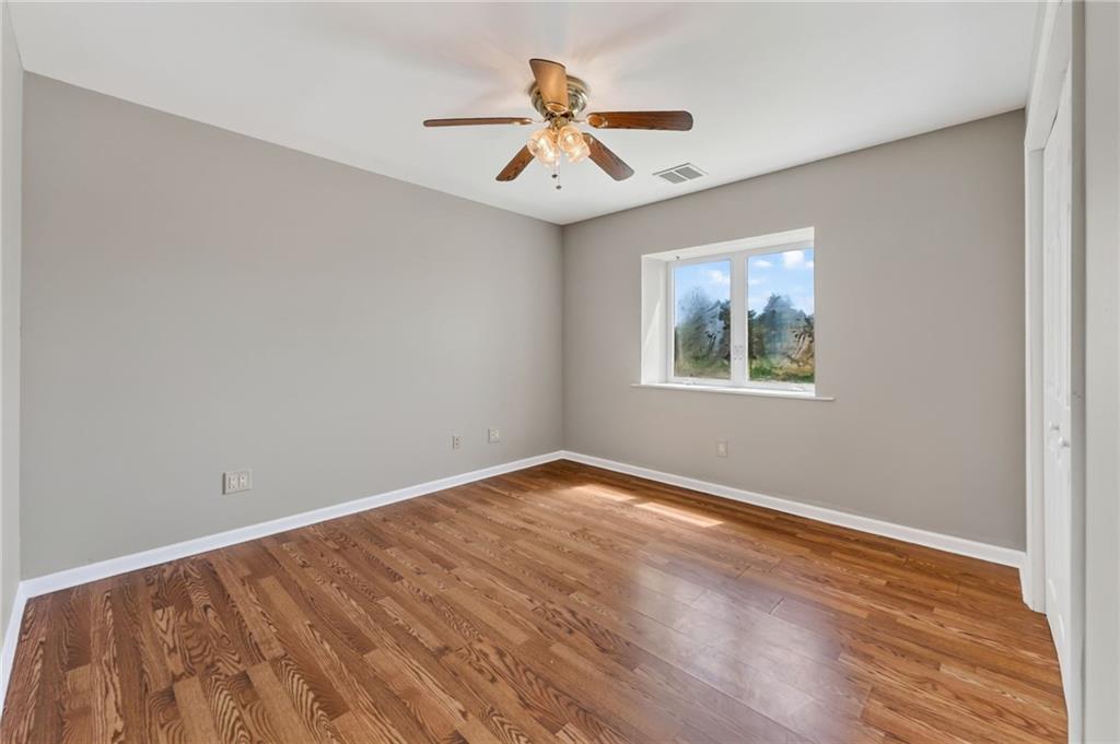 1910 600th Road Property Photo 33