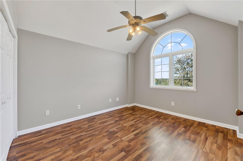1910 600th Road Property Photo 33