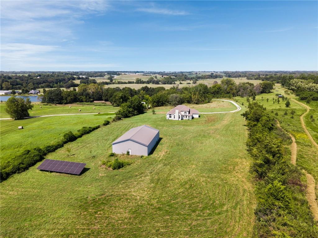 1910 600th Road Property Photo 43