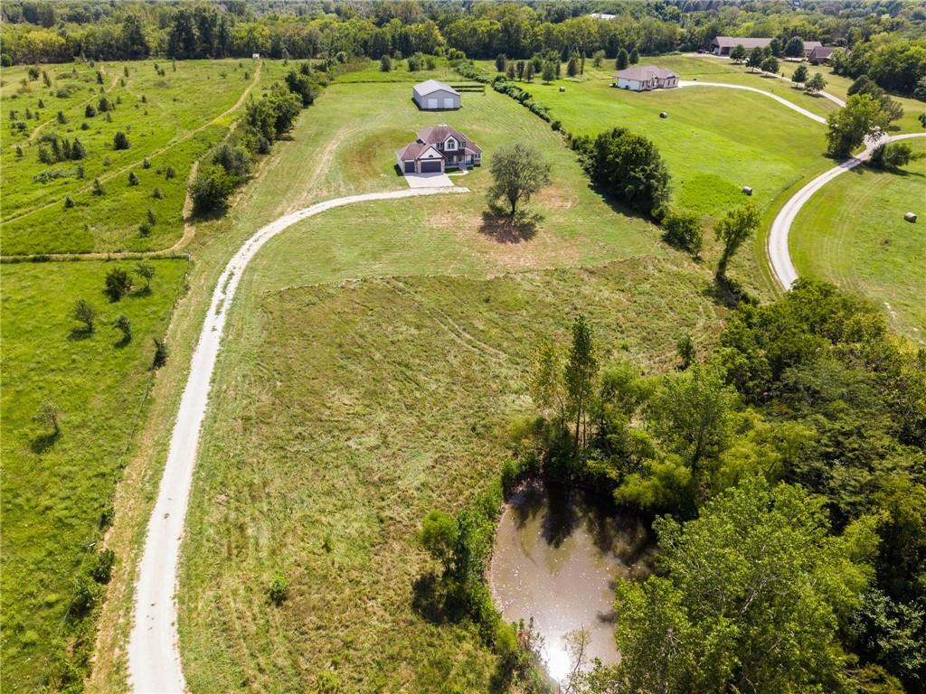 1910 600th Road Property Photo 44