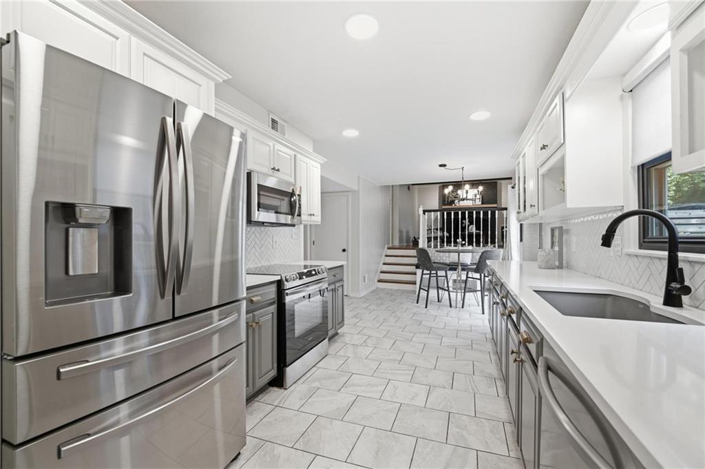 12860 Sagamore Road Property Photo 18