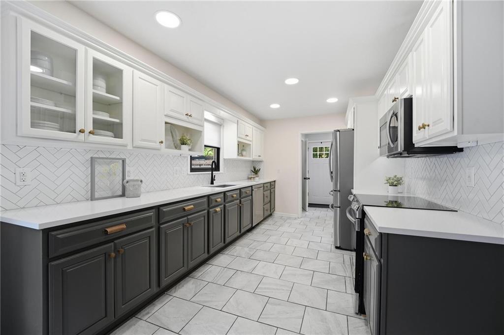 12860 Sagamore Road Property Photo 19