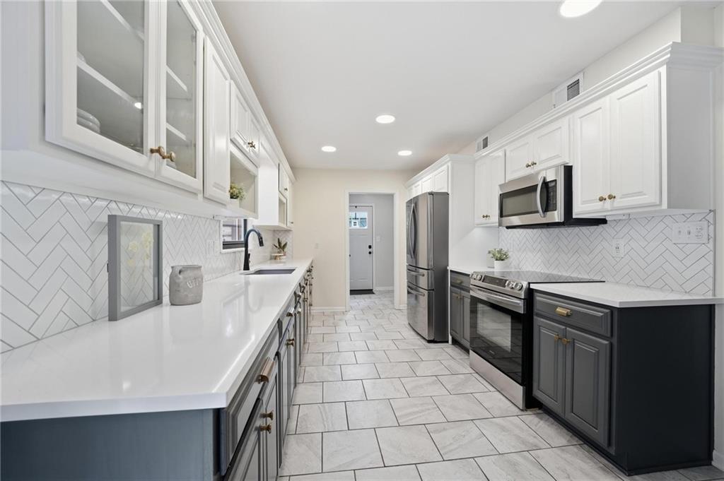12860 Sagamore Road Property Photo 21