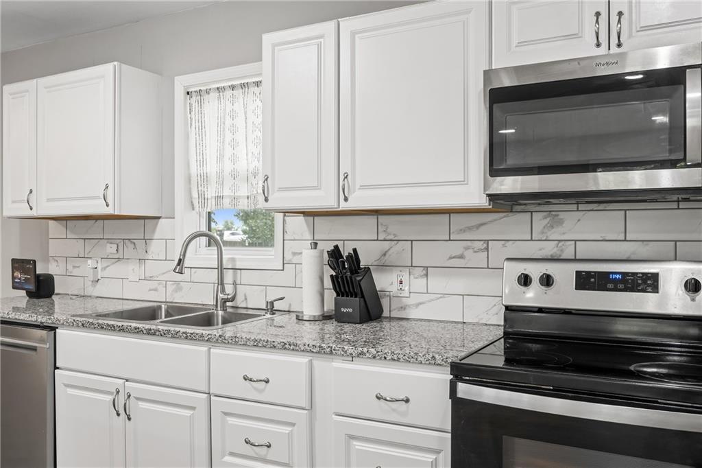 601 S Webster Street Property Photo 7