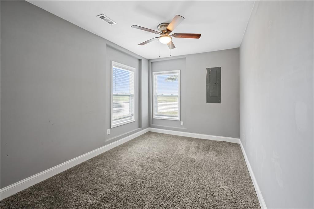 601 S Webster Street Property Photo 18