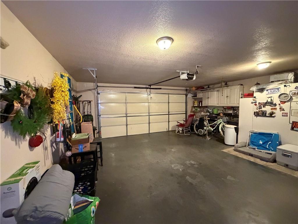 1815 Sylvan Avenue Property Photo 6