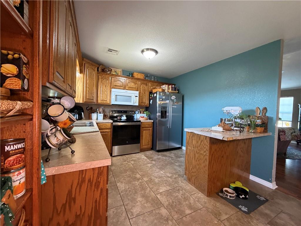 1815 Sylvan Avenue Property Photo 13