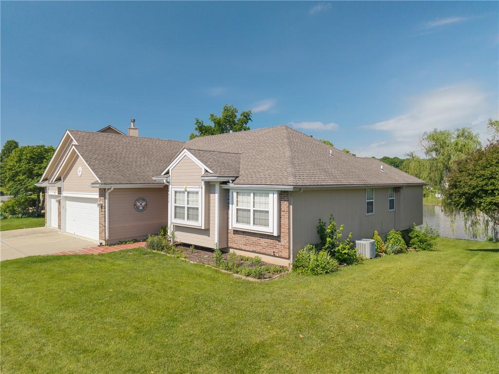 608 Lakeview Drive Property Photo 6