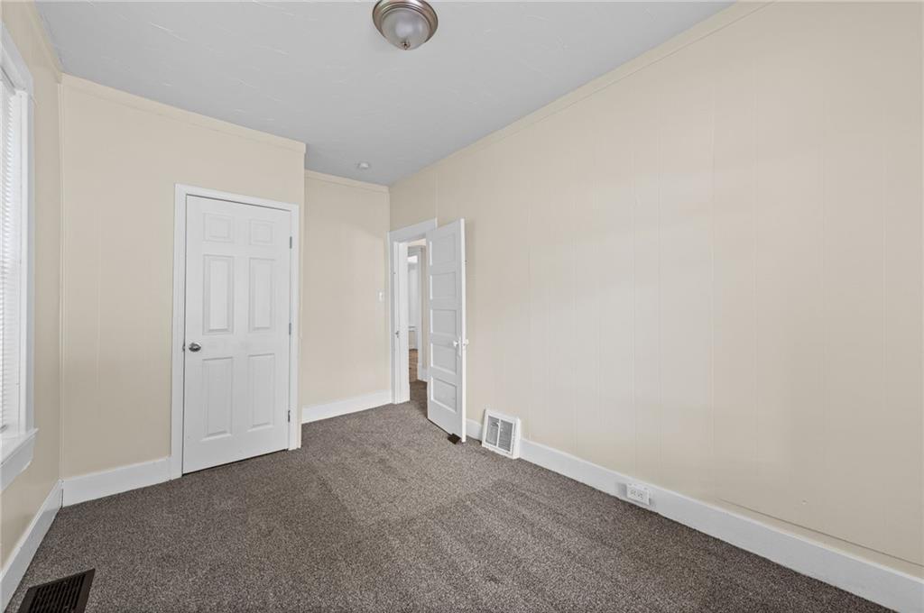 743 Kickapoo Street Property Photo 8