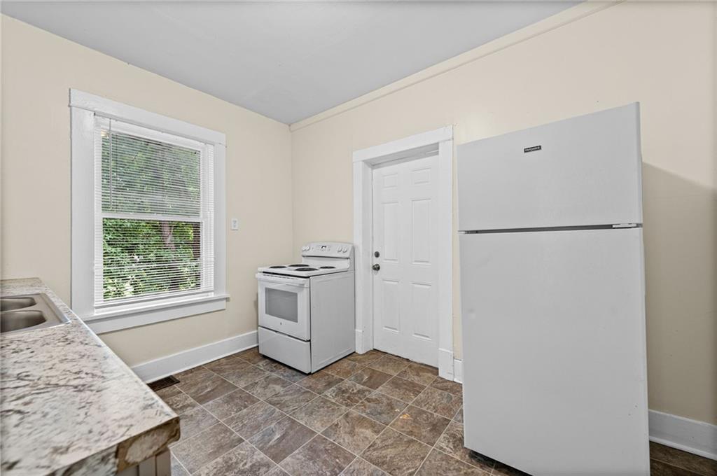 743 Kickapoo Street Property Photo 9