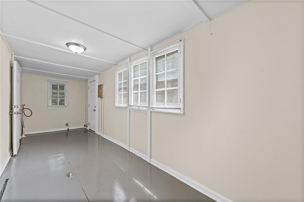 743 Kickapoo Street Property Photo 14